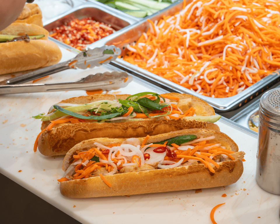 Grilled chicken bánh mì